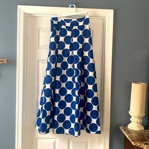 Satin pleated skirt with pockets